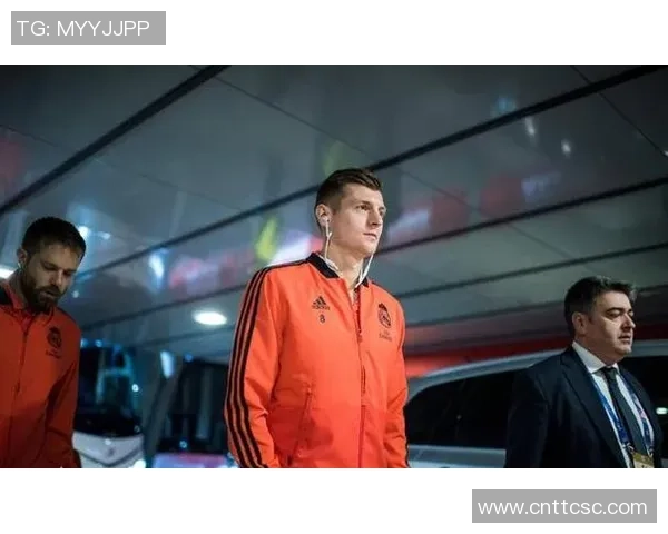 足球8号位球星盘点:这些球员如何定义中场核心角色 足球8号位球星盘点:这些球员如何定义中场核心角色